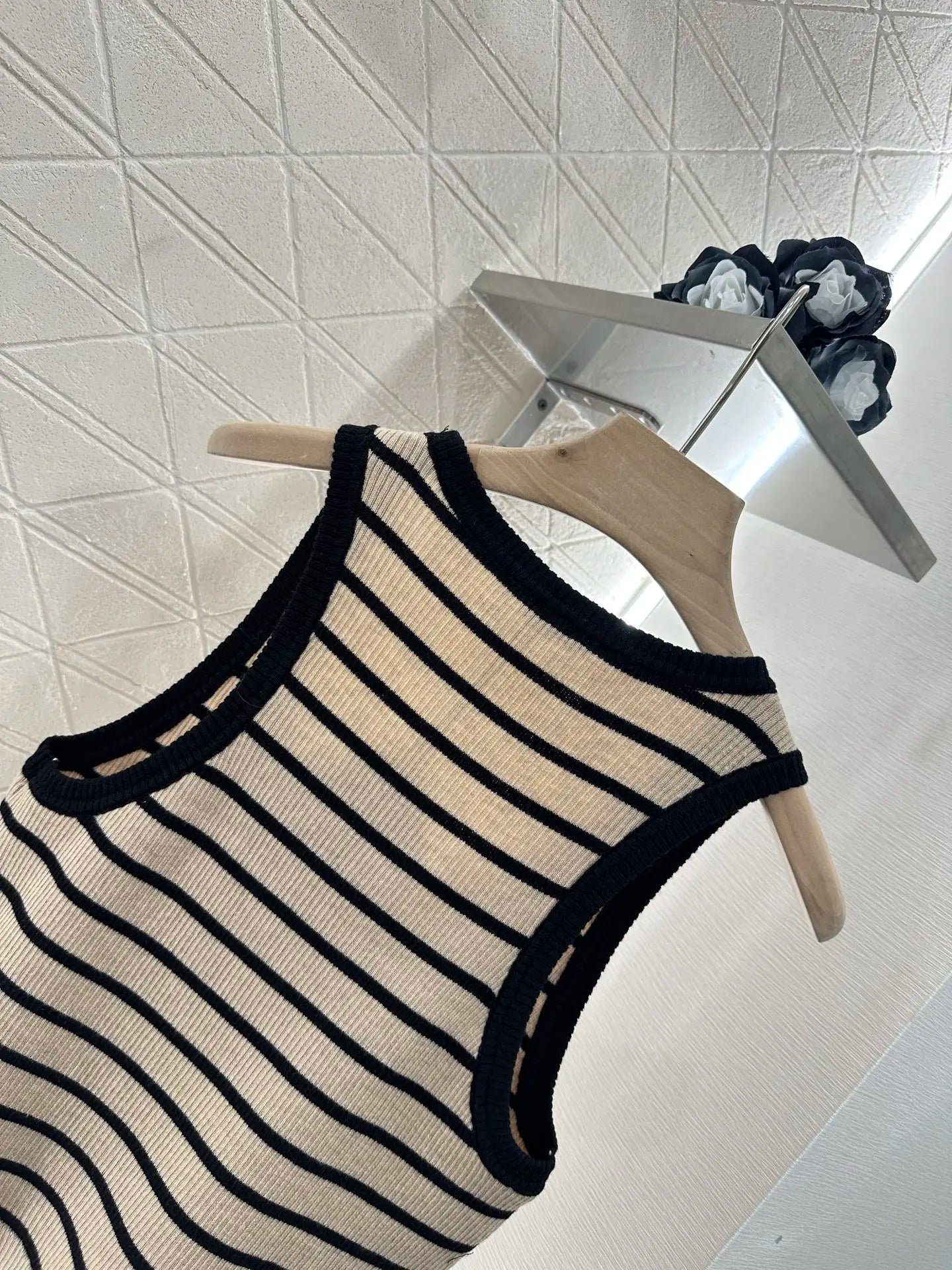 25 summer new women's clothes high street style short thread striped sweater U-neck camisole top