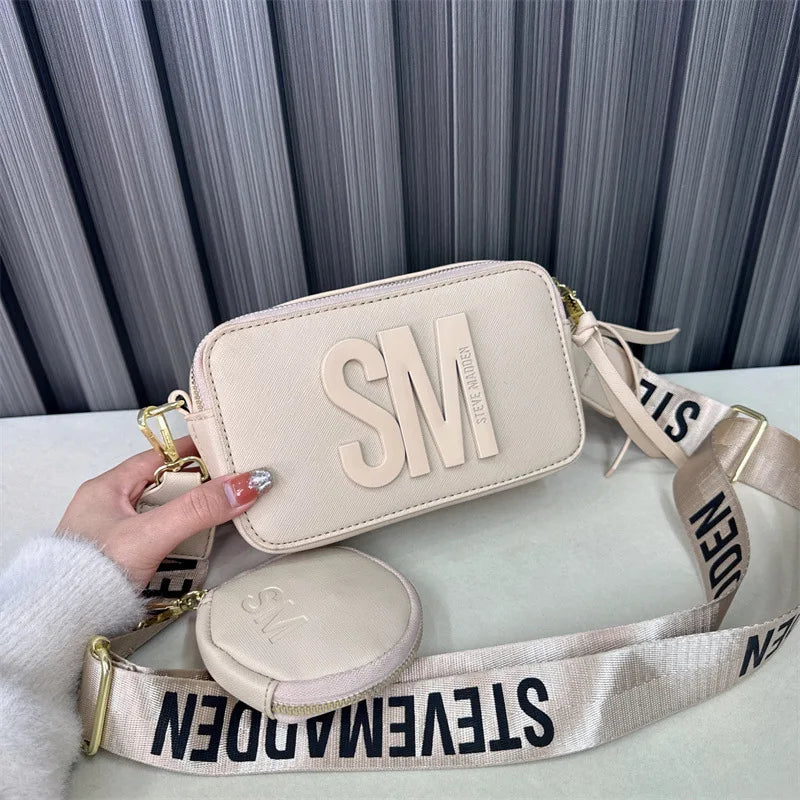 Fashionable Camera Bag with Wide Shoulder Strap for Every Occasion