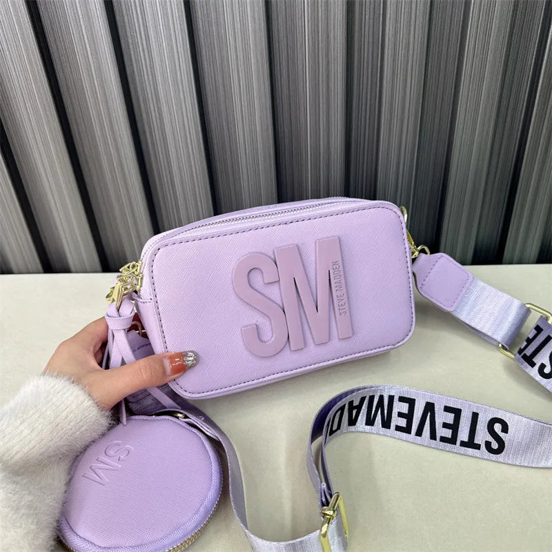 Fashionable Camera Bag with Wide Shoulder Strap for Every Occasion