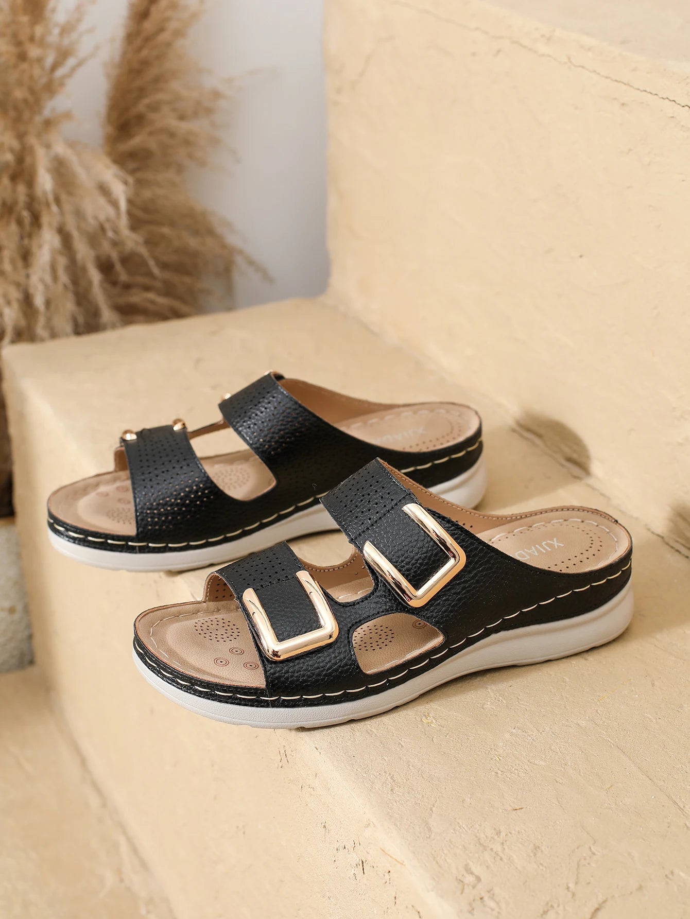 Women’s Casual Flower Hollow Wedge Beach Sandals