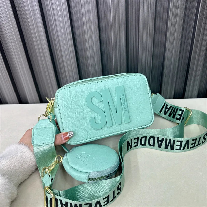 Fashionable Camera Bag with Wide Shoulder Strap for Every Occasion