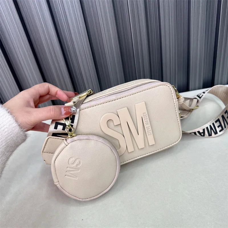 Fashionable Camera Bag with Wide Shoulder Strap for Every Occasion