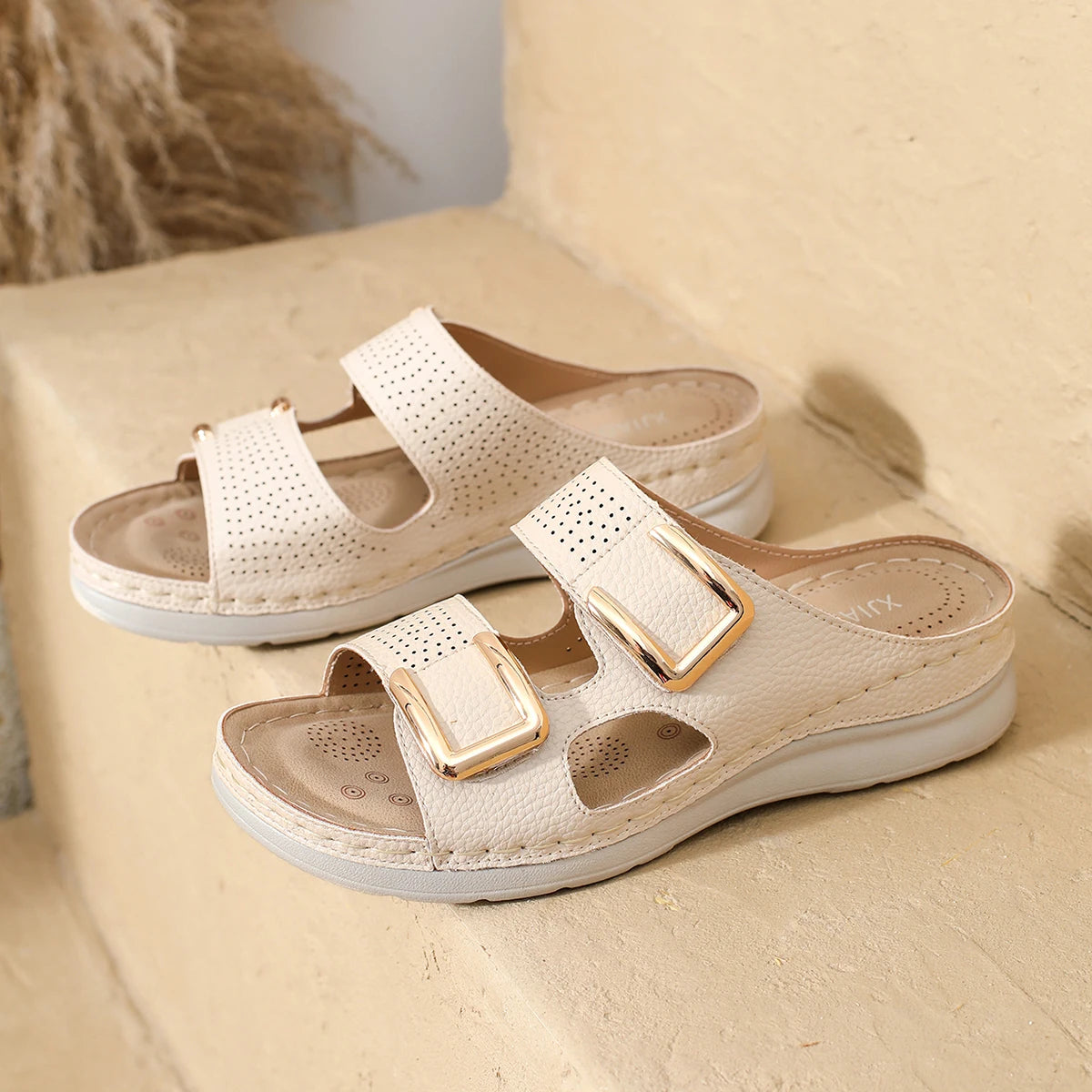 Women’s Casual Flower Hollow Wedge Beach Sandals