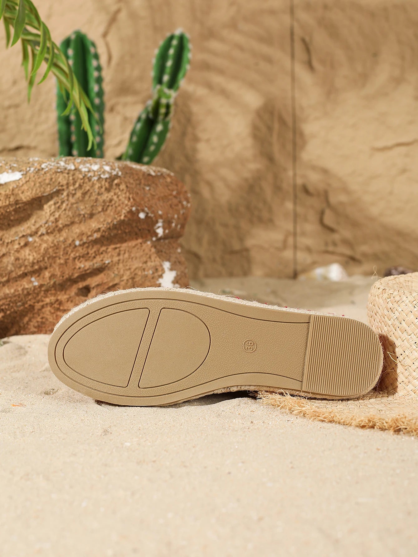 Womens Round Toe Flat Cap Toe Slip On Leather Espadrilles